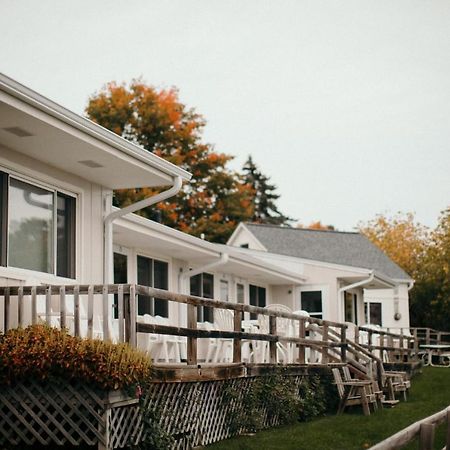 Seagull Bay Motel Bayfield Bagian luar foto