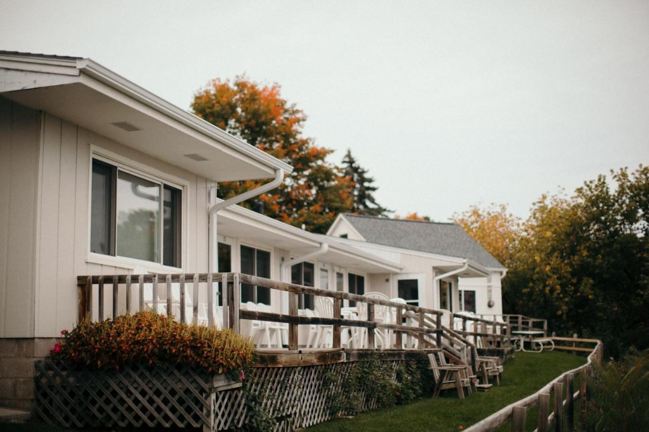 Seagull Bay Motel Bayfield Bagian luar foto