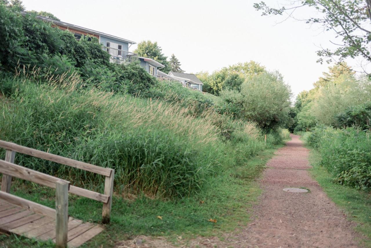 Seagull Bay Motel Bayfield Bagian luar foto